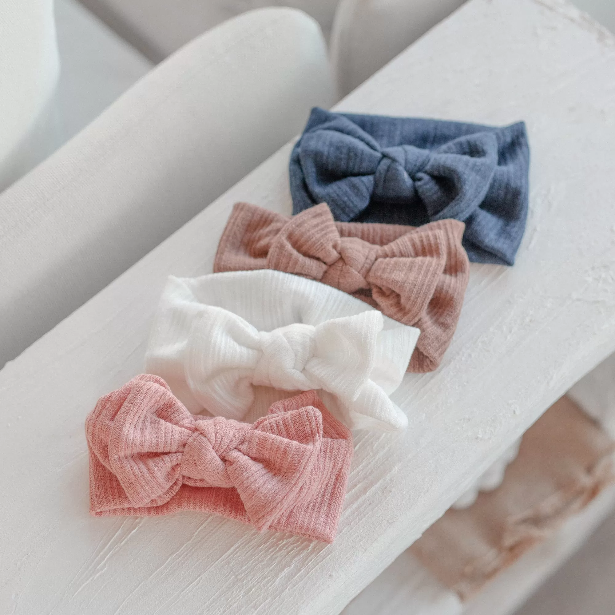 Baby Light Knit Single Soft Bow Knot Headband — Strawberry