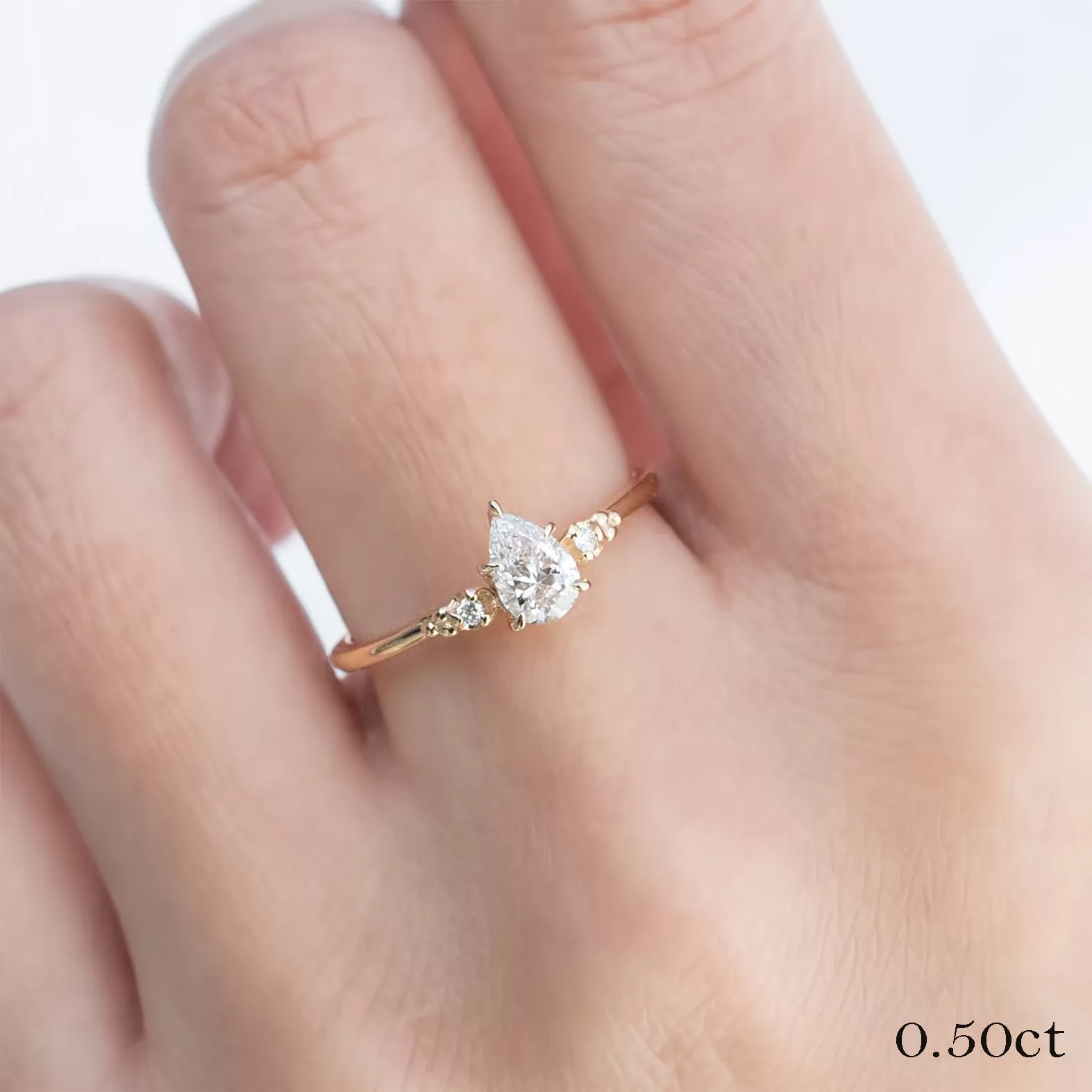 Estel Ring Pear Cut Diamond