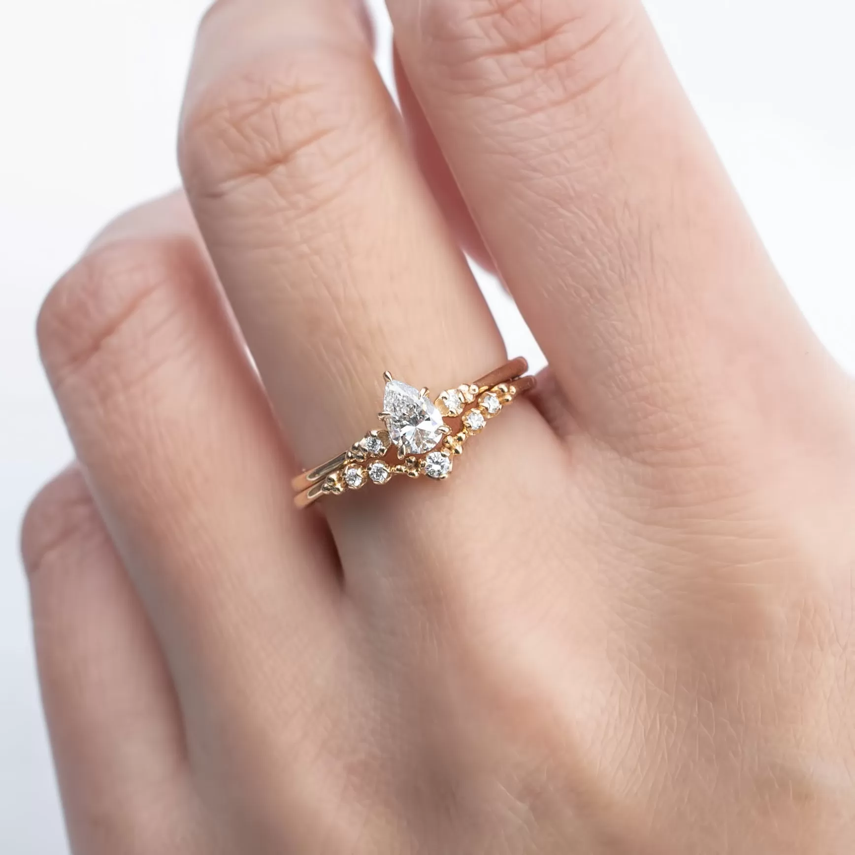 Estel Ring Pear Cut Diamond