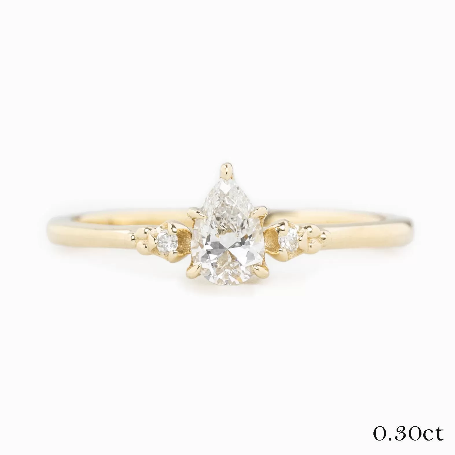 Estel Ring Pear Cut Diamond