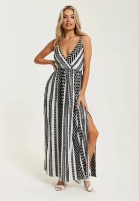 Liquorish Aztec Jacquard Maxi Dress In White And Black