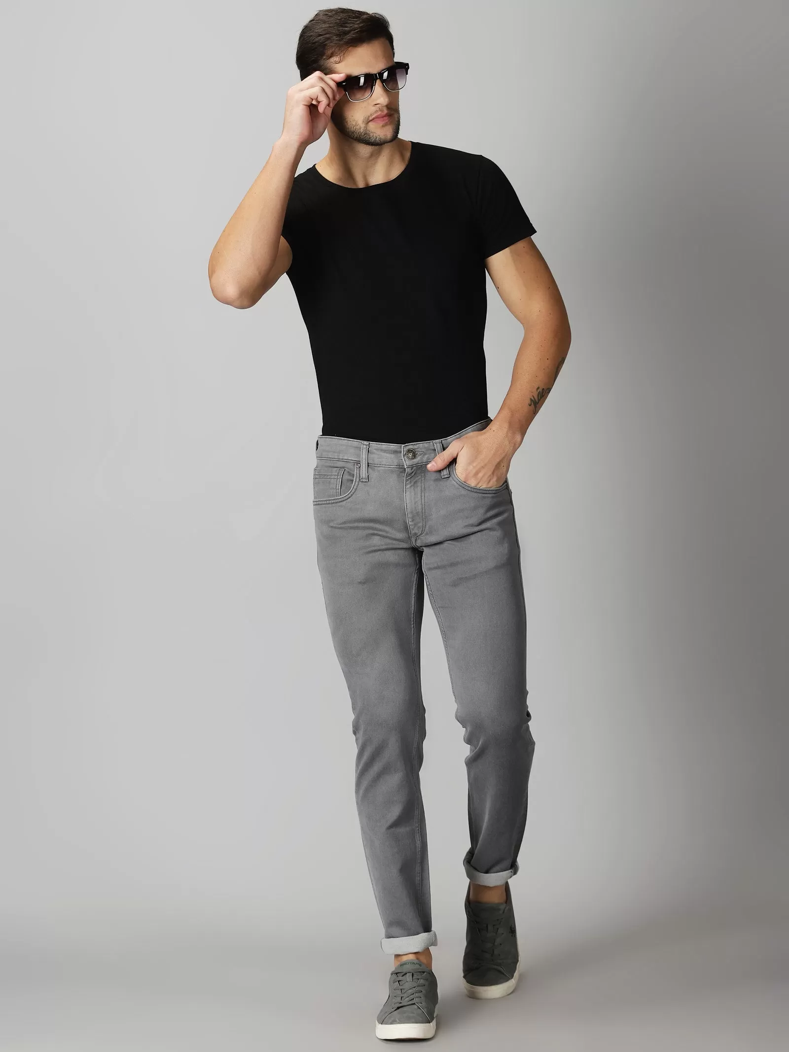 MEN'S DK GREY SOLID JASON FIT JEANS