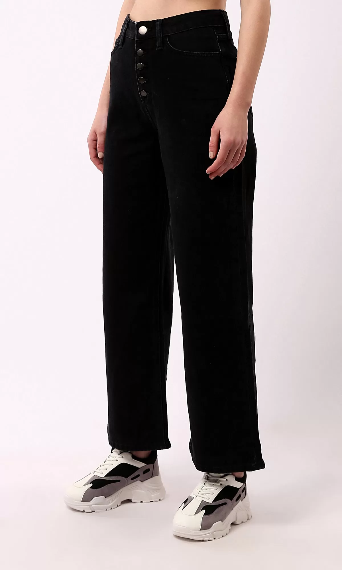 O183103 Wide Leg Solid Black Buttoned Jeans