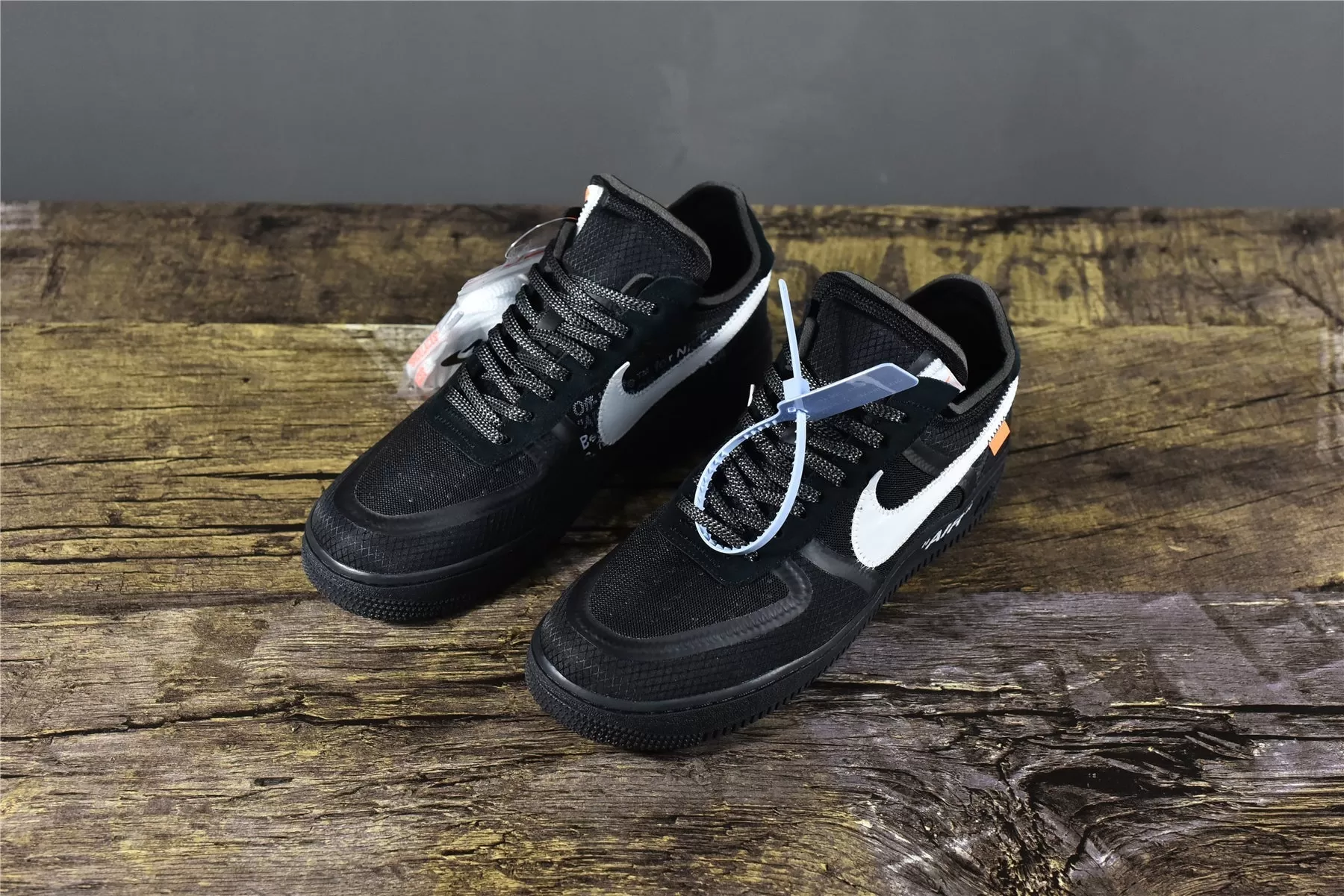 Off-White Air Force 1 Black