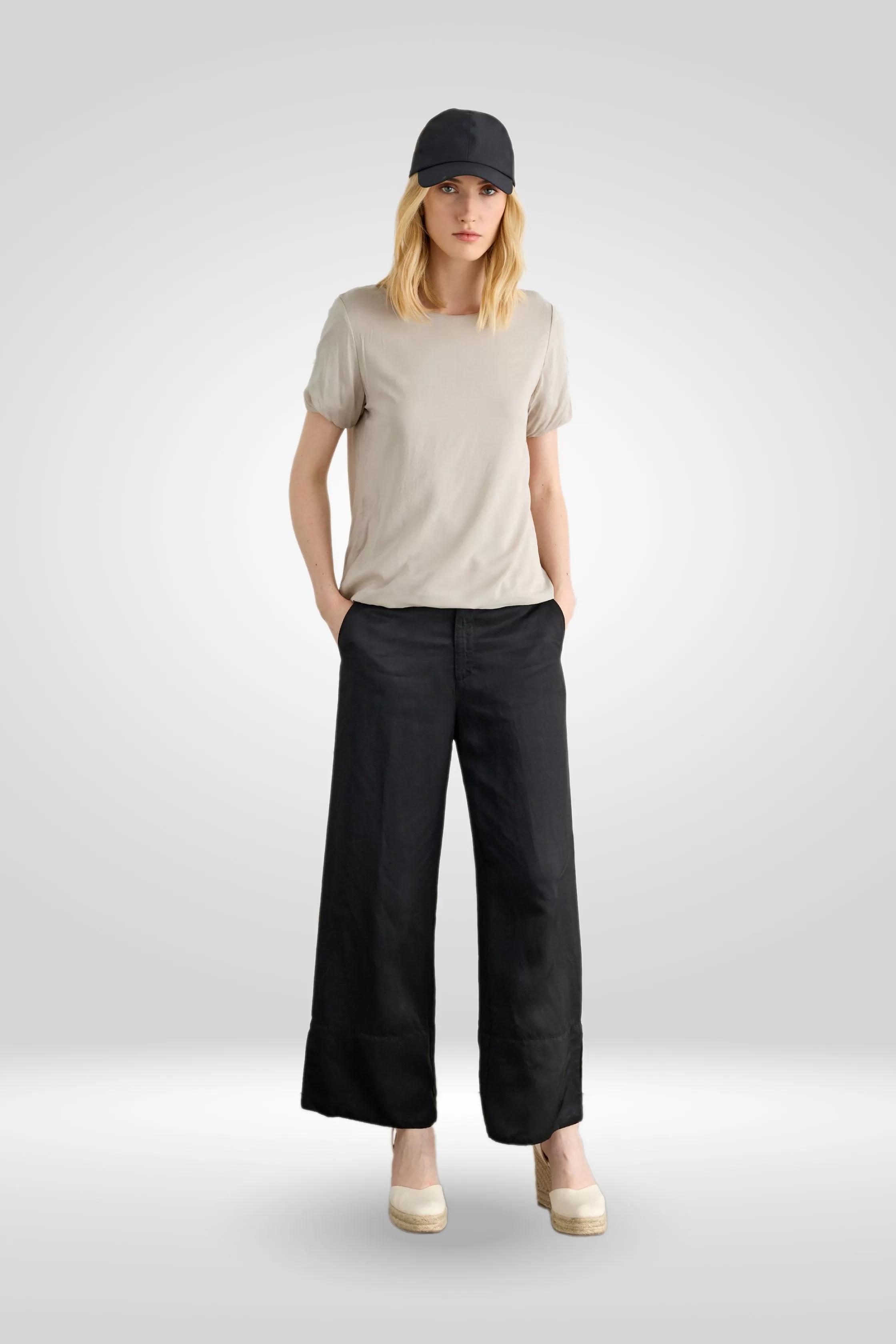 Pants in Linen and Viscose with Side Slits Garment-Dyed 06P0 7083