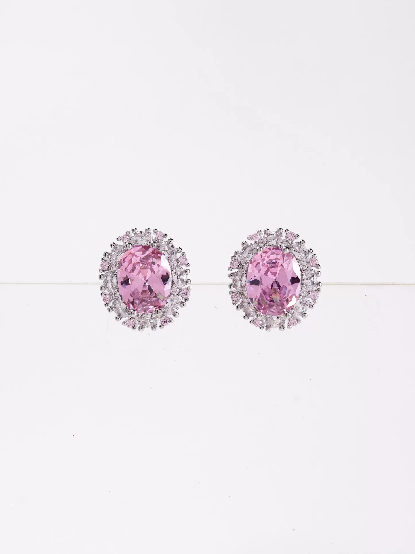 Skylar Stud Minimal Earrings